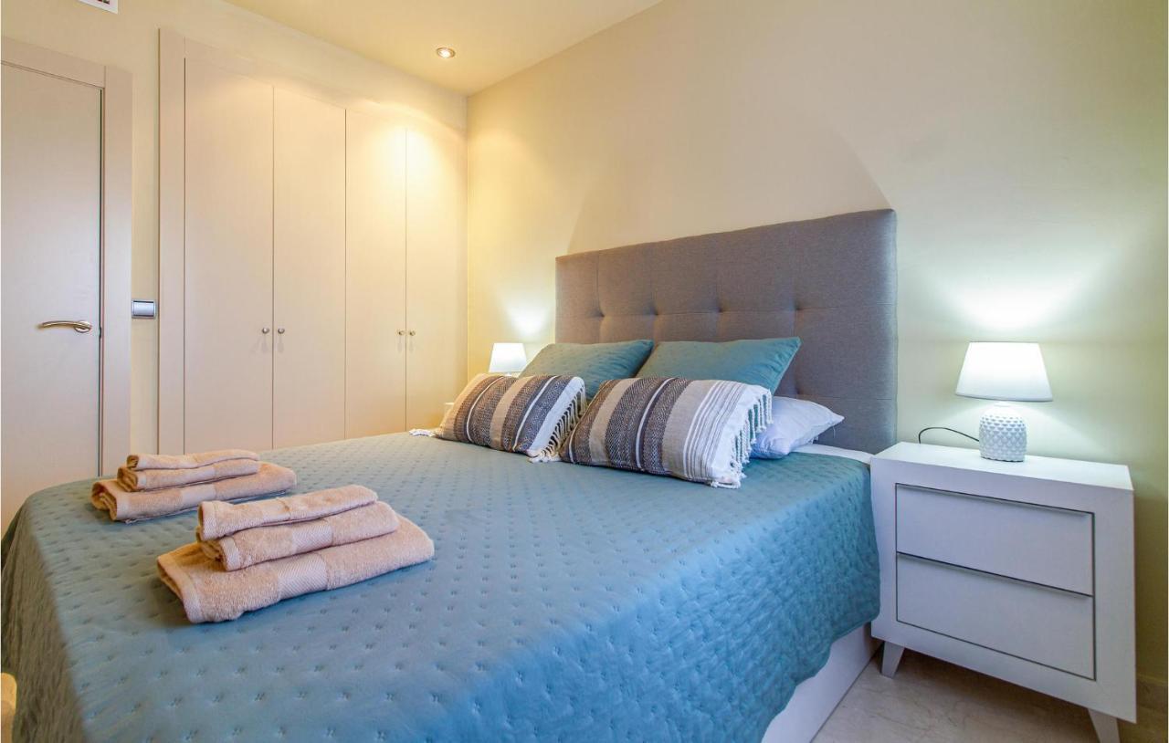 Apartment Amazing In Alcazares With Kitchen *